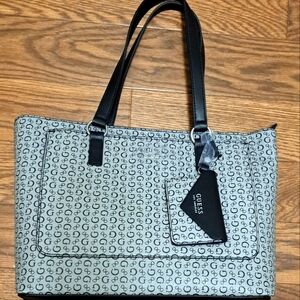 New GUESS shoulder/tote bag